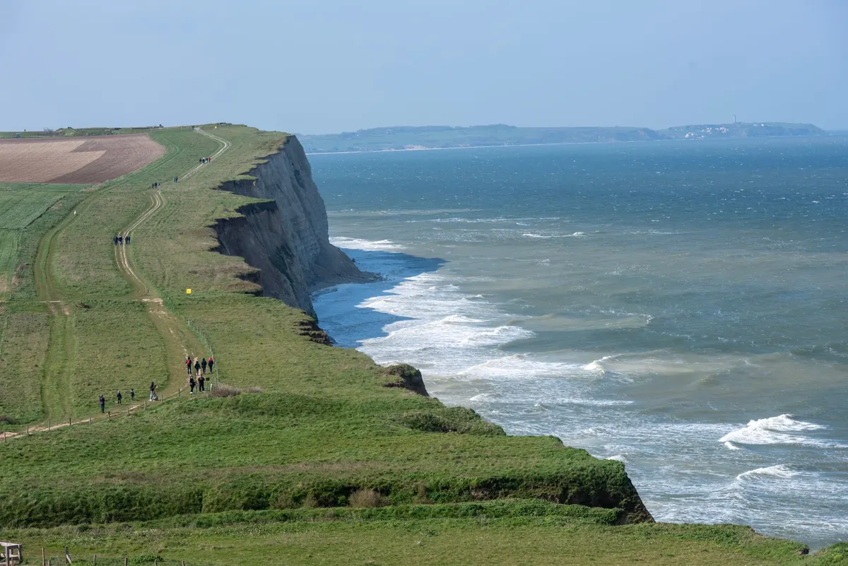 Coastal vs Countryside Retreats: Which UK Setting Suits You?